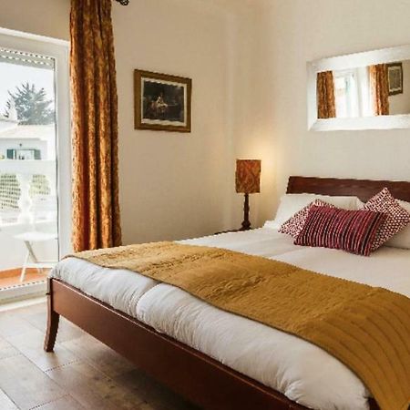 Holiday Lagos Hotel ภายนอก รูปภาพ